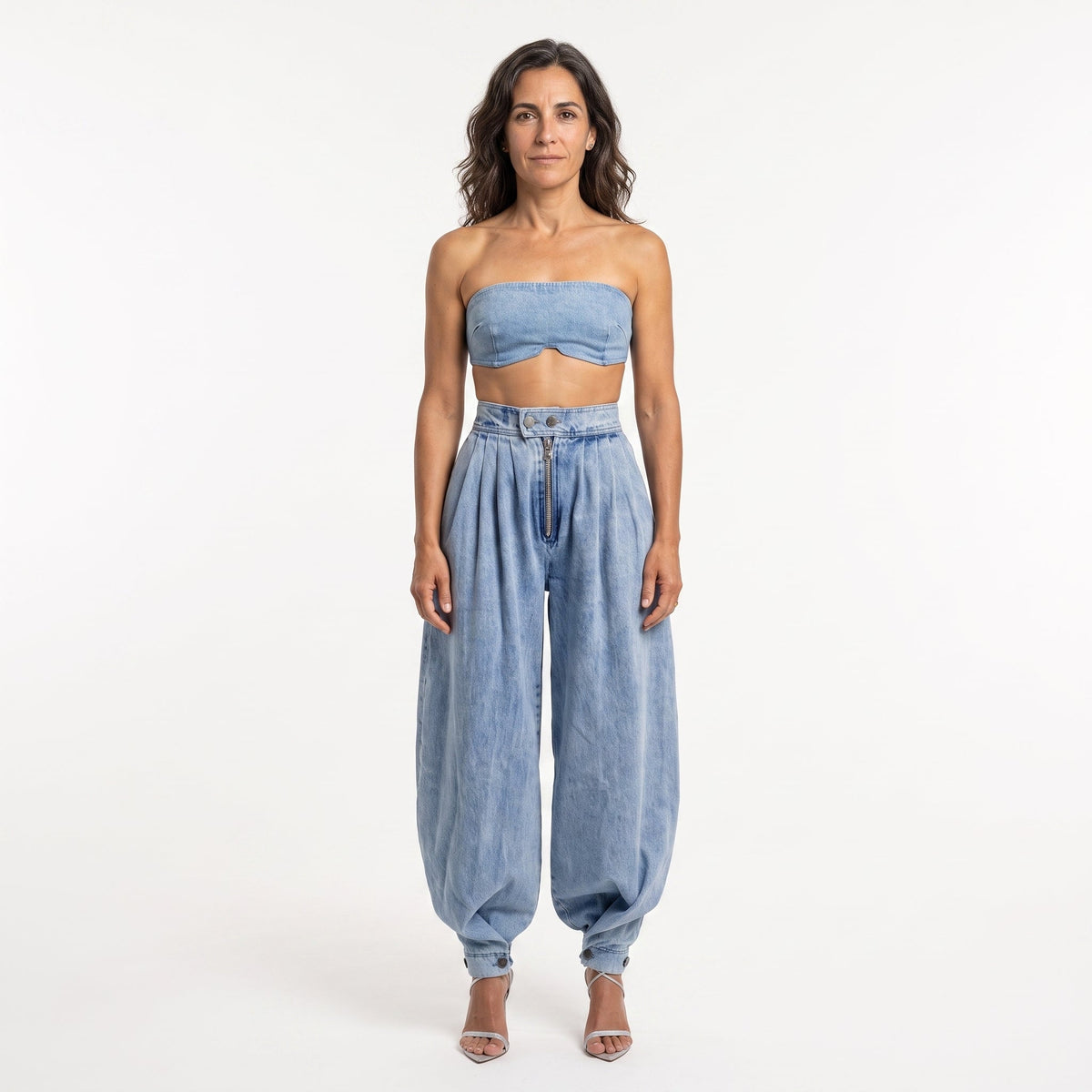 JEANS DE PIERNA ANCHA